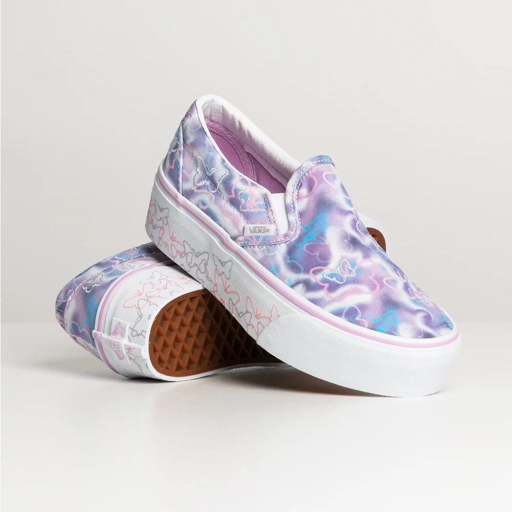 Vans Classic slip on womens shoes
VN0A7Q5RKPL